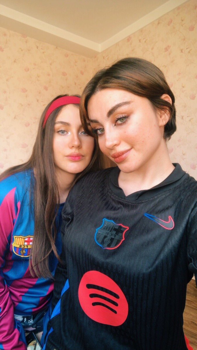 خویش‌انداز با سیستر🤳🏻🍓