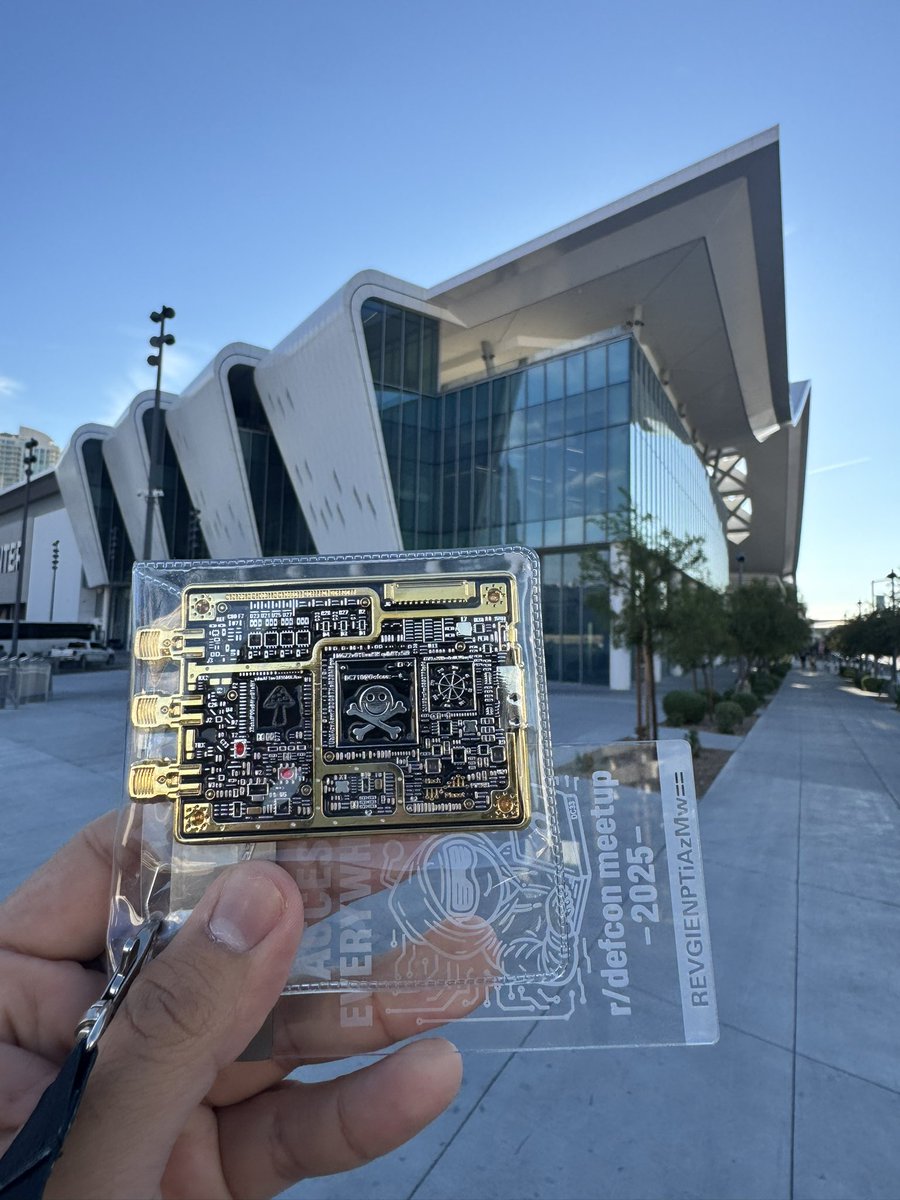 DC710 has made an appearance @ linecon. Come find me in the merch line (yellow hat &amp; said coin on a lanyard) and tell me the name of largest rose in the Mojave for a free coin. 
#defcon #defcon33 #badgelife #DC710