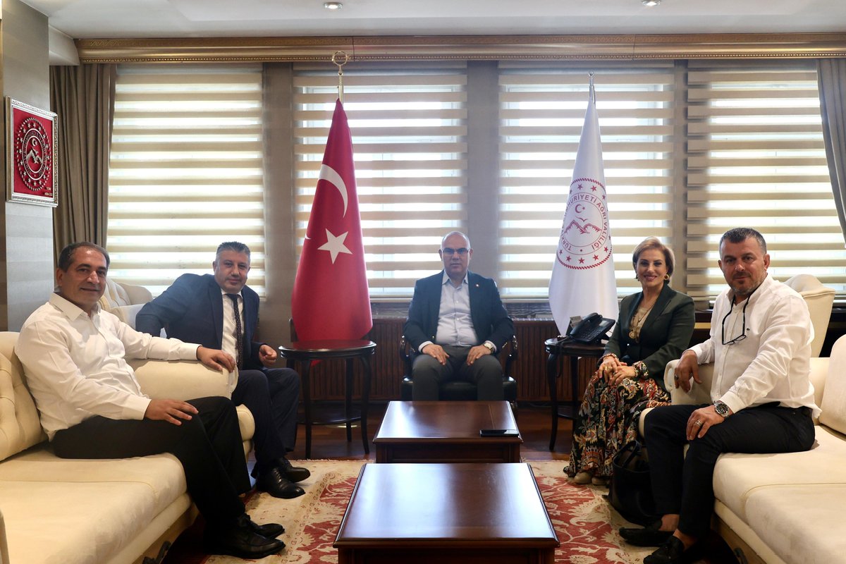 Valimiz Sayın Mustafa KOÇ, KADEM Hukuk Kurulu Üyesi Pınar HACIBEKTAŞOĞLU ve beraberindeki heyeti makamında kabul etti.