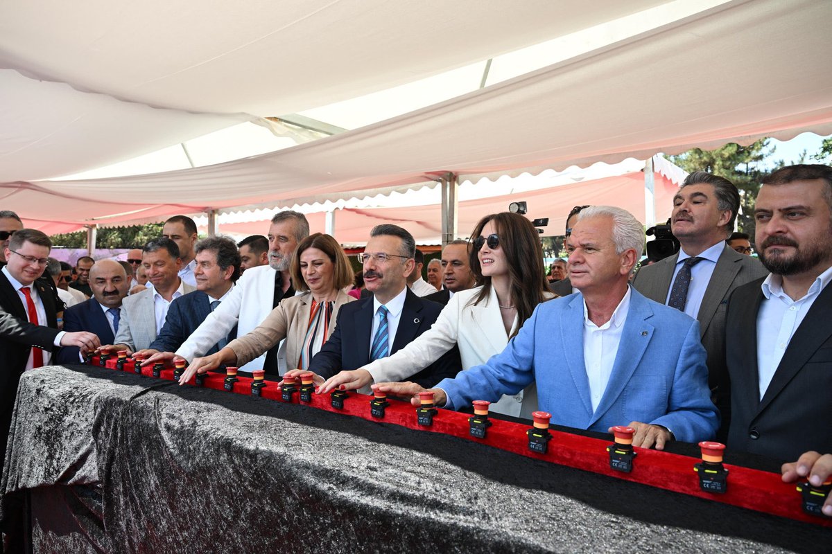 Eskişehir’de Yeni Bir Yaşam, Yeni Bir Yatırım

SARAR Group ve Doğal Yapı iş birliği ile hayata geçirilen; AVM, rezidans daireler, ofis alanları ve otoparkıyla Eskişehir’e modern ve çok yönlü bir yaşam alanı sunmayı hedefleyen SARAR &amp; Doğal Yapı AVM Rezidans Projesi’nin bugün