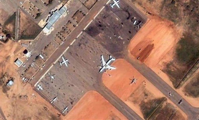 🇸🇩 | El Ejército de Sudán derribó un avión de Emiratos Árabes Unidos en Darfur: murieron 40 mercenarios colombianos.