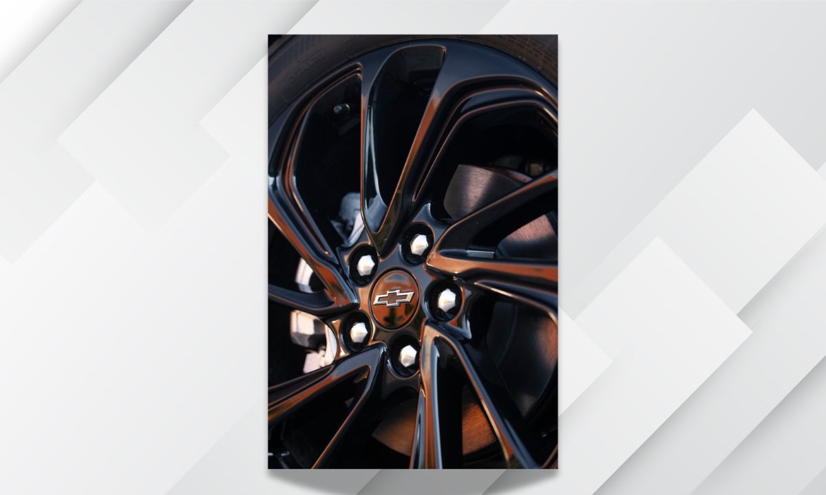 Automotive Fleet (@automotivefleet) on Twitter photo The Bolt returns: loom.ly/3Dlav4Y 
Chevrolet is bringing back the Bolt EV for 2027 with a refreshed design and NACS charging compatibility, while details on performance and range are still to come.
 #bolt #chevrolet #boltev #generalmotors The Bolt returns: loom.ly/3Dlav4Y 
Chevrolet is bringing back the Bolt EV for 2027 with a refreshed design and NACS charging compatibility, while details on performance and range are still to come.
 #bolt #chevrolet #boltev #generalmotors