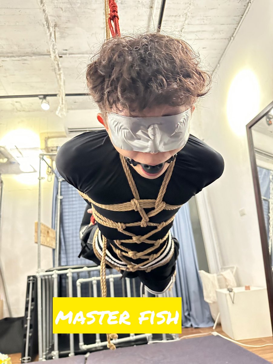 終於把人吊起來了🥲
但還要更努力才行