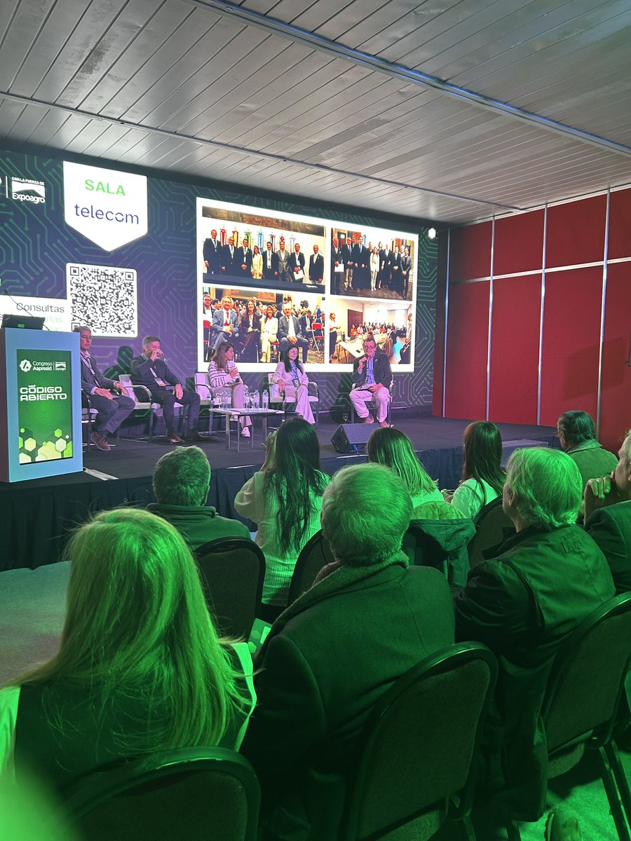 ¿El campo tiene voz y voto?  🌽

Un espacio en el Congreso Aapresid, para repensar el vínculo entre #agro y política.