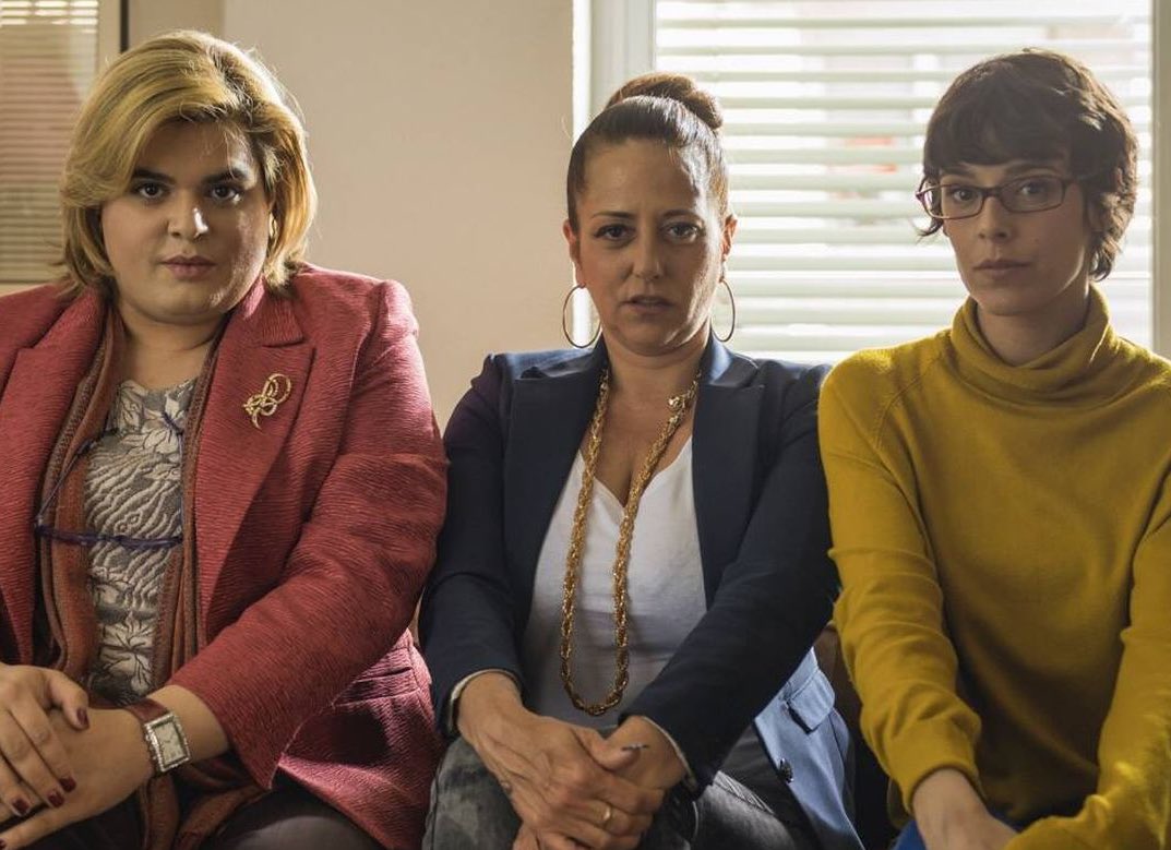 vuelve soy luna
vuelve phineas y ferb
vuelve hannah montana
…
ahora solo falta que vuelvan ELLAS