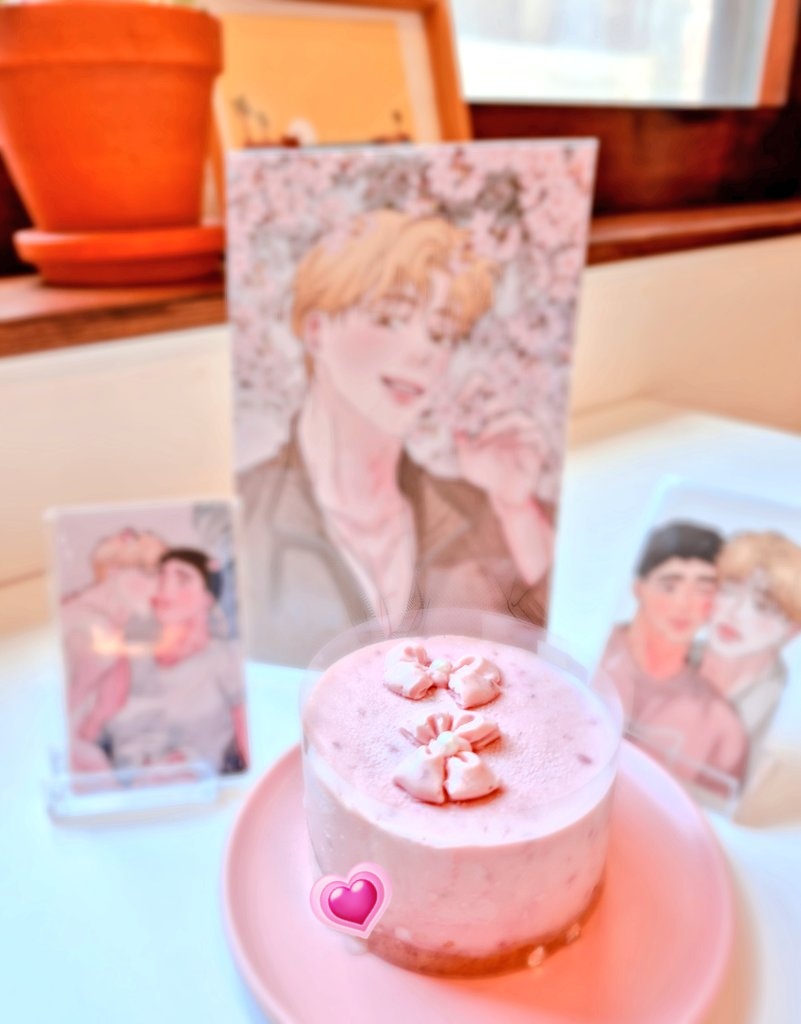 gold_gift8's tweet photo. 오늘은 큰고양이 생일꜀(^. . ^꜀ )੭ .ᐟ.ᐟ
우리 삼색 루시안 생일 축하해- ̗̀(⌯ˊᗜˋ⌯)  ̖́-
루시는 분홍 배경 너무 잘 어울려서
준비한 핑크 케이크🩷🐆

@NmtNEnc78gz7Der
작가님과 금짝 덕분에 제 하루가 행복으로 가득해요🫶🥹

#큰고양이_너무_감자해 💗 https://t.co/MZgM6pykO3