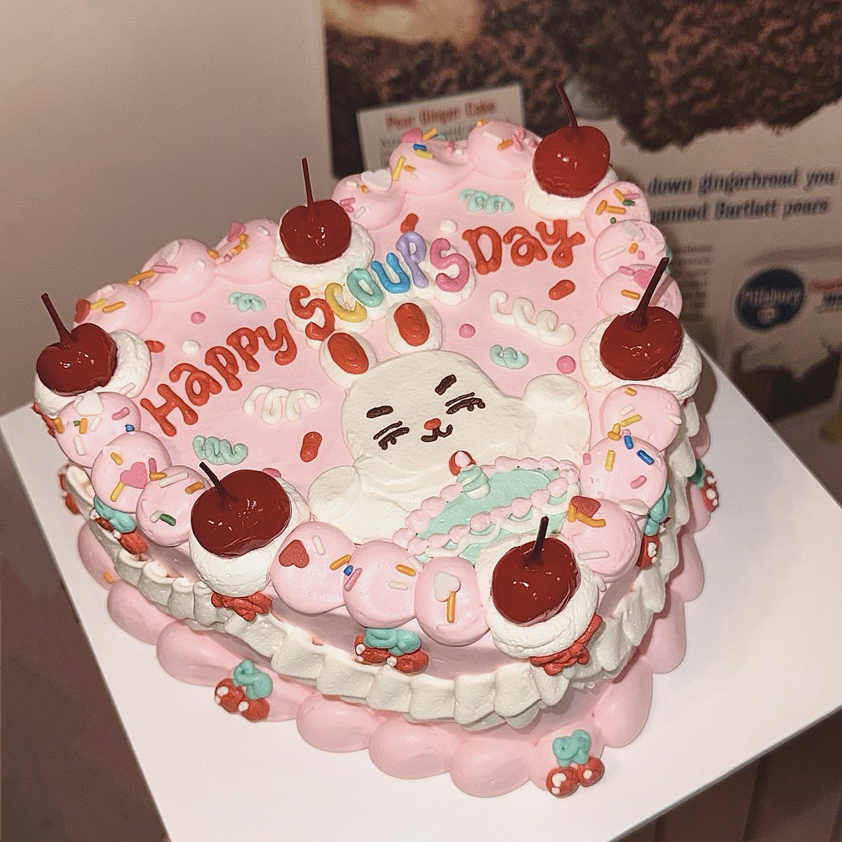 승철이 덕분에 올해도 정신없이 바쁘면서도 행복하게 보냈어!승철이 좋아한다는 게 정말 행복한 일이야🫶🏻앞으로도 같이 가요^^꼭 건강하고 행복하자!!!
생일 축하해  우리 승철아🎂