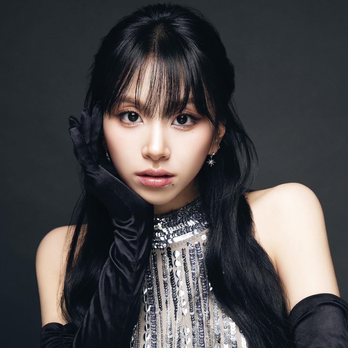 Chaeyoung of TWICE will release her debut solo album on September 12th.