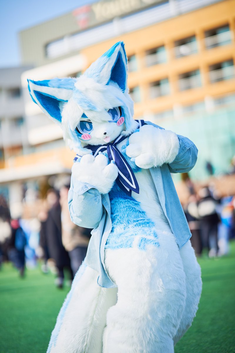 #FursuitFriday #Fursuit 

메롱!👅