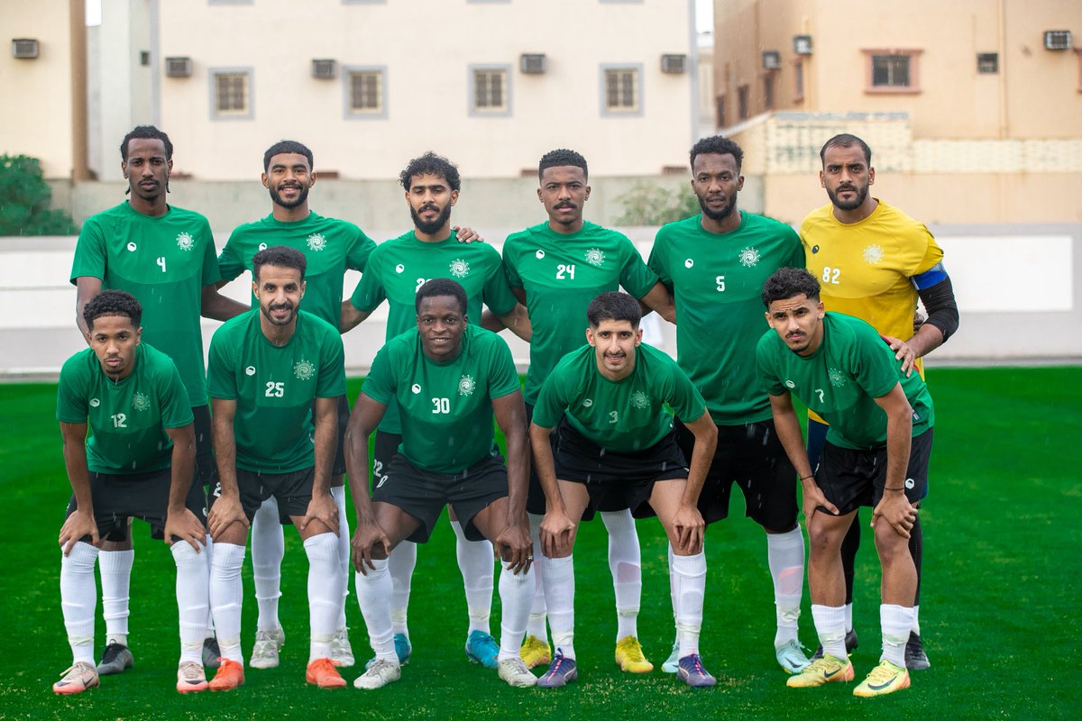 انتهى المعسكر التدريبي مع رابطة لاعبي كرة القدم  وأتقدم بخالص الشكر والتقدير على جهودهم  في تطويري كلاعب.
كانت تجربة ثرية ومتكاملة، شملت محاضرات ، وتمارين صباحية ومسائية، وبرنامج غذائي .
خرجت من المعسكر بمعرفة أوسع، ووعي أكبر،
شكرًا للرابطة على هذه الفرصة <a href="/FPA_sa/">لاعبي كرة القدم السعوديين</a>