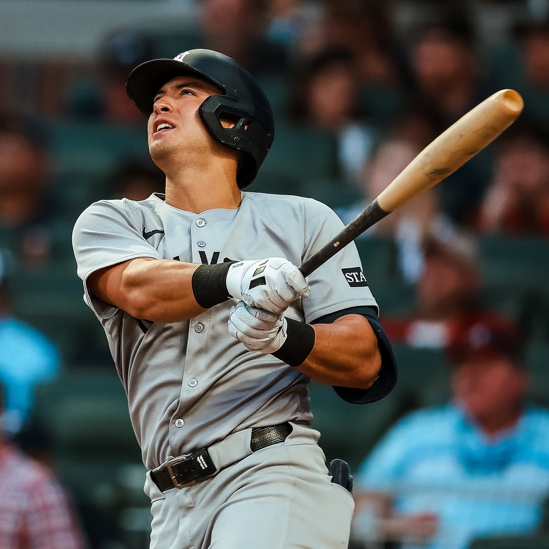Anthony Volpe has been BLAZING during the second half for the Yankees 🔥

146 wRC+ | .919 OPS | 7 HR | .627 SLG

The fox is HOT...

#Yankees