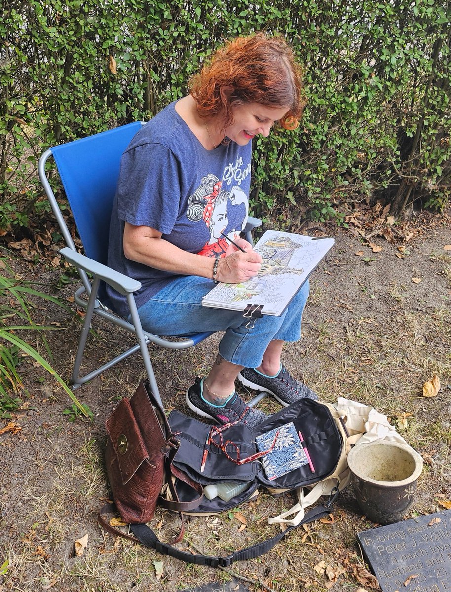 Drawing my 100th church!
#artpilgrimage