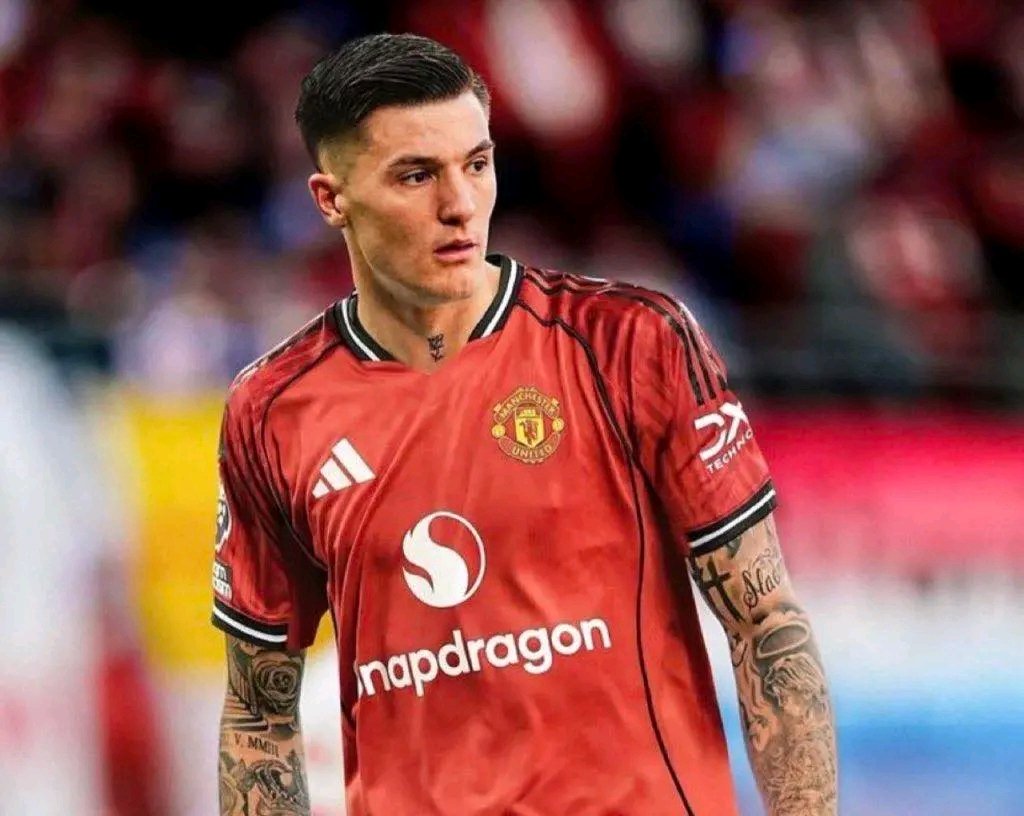 🚨 HERE WE GO🚨💣 Benjamin Šeško will fly to Manchester IMMEDIATELY. NO PLANS TO WAIT! 🤩✈️

He will be in Manchester ALREADY TONIGHT. 
Copied. welcome to Manchester United