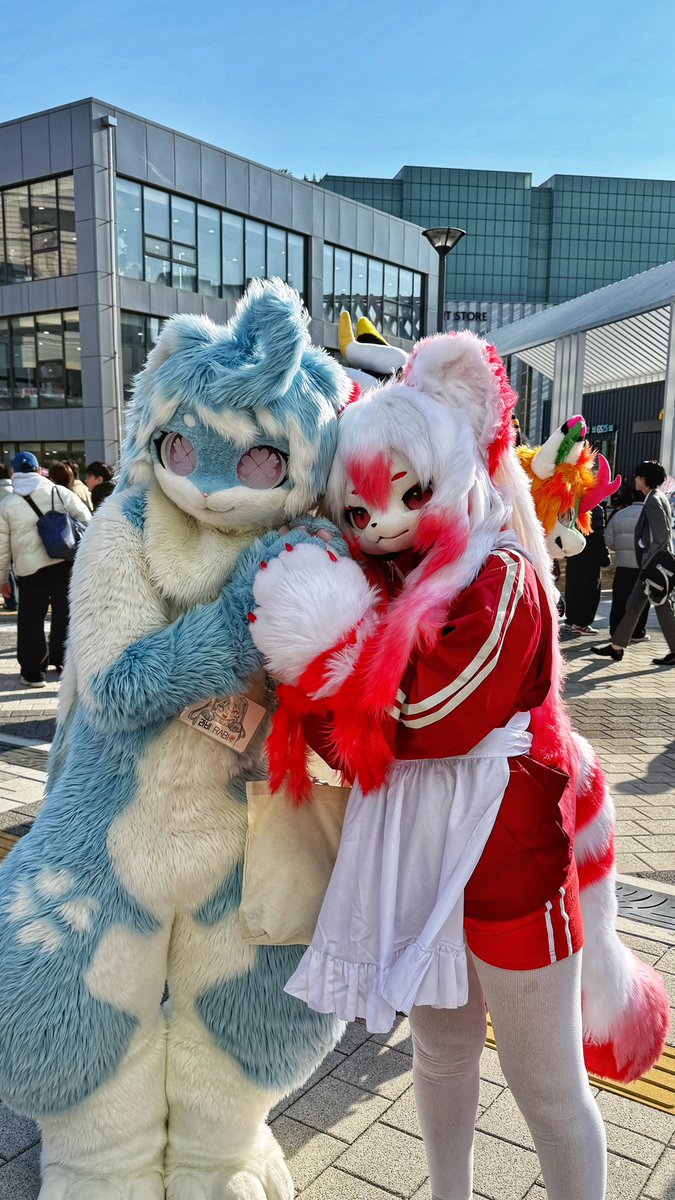 토 그리고 범

<a href="/Lv_Delta/">파란토끼 라비</a> <a href="/MaryEcho_/">메아리🐯</a> 

#Fursuit #FursuitFriday