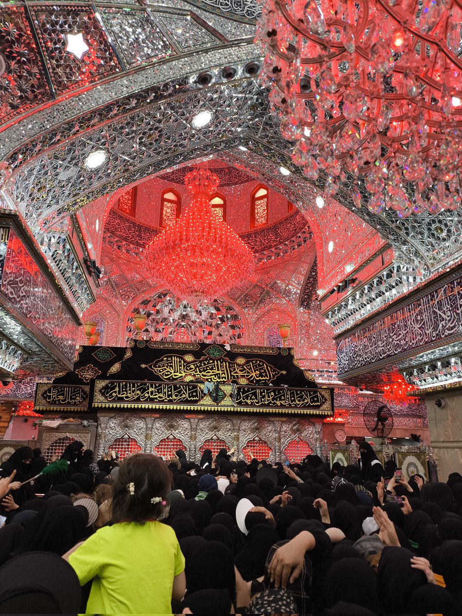 دارم میرم حضرت محبوب💔
ولی این رو بدون با تک تک سلول های وجودم دوستت دارم ...
#حب_الحسین_یجمعنا