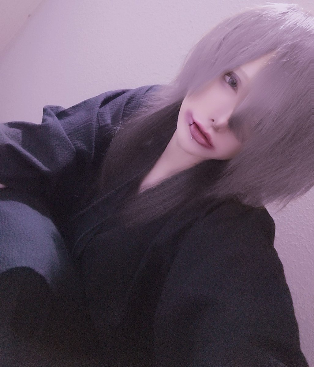 おまえ、たいむりーぷしてね？
#BAR #V系  #歌舞伎町 #V系好きな人と繋がりたい #ホスト #いいねでＤＭ