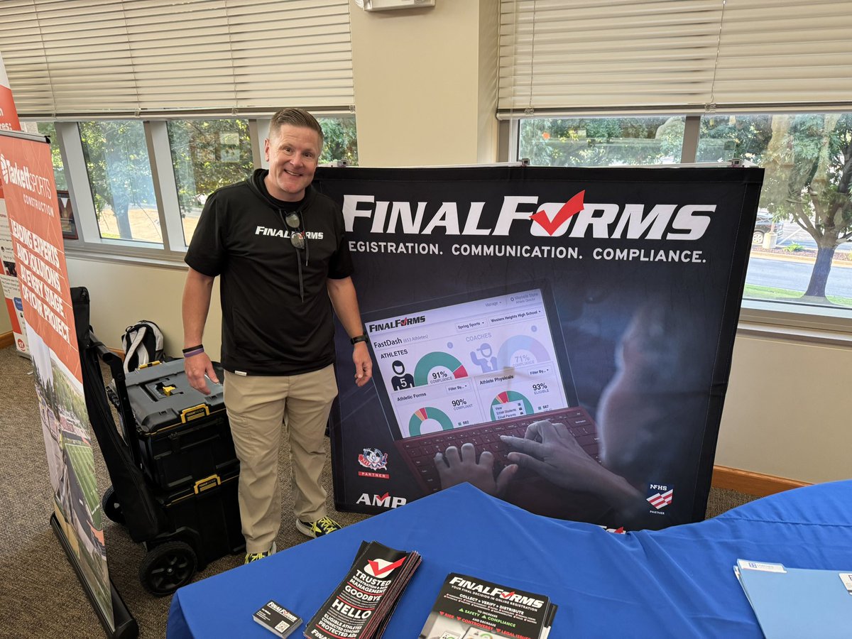 MIAAAMO1's tweet image. Athletic Directors — be sure to stop by the @FinalForms booth in the main lobby today at the MIAAA Summer Conference! They are here to help simplify registration, communication, and compliance for your school! #MIAAA #FinalForms #AthleticLeadership