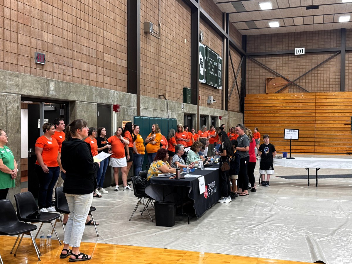 BrownWIExec's tweet image. I enjoyed my opportunity to shop with a kid this morning. Thank you to all the sponsors, the Service League of Green Bay, Inc., @SalvationArmyUS of Greater Green Bay, and @Newcapinc for hosting this event to help families get ready for #backtoschool2025!