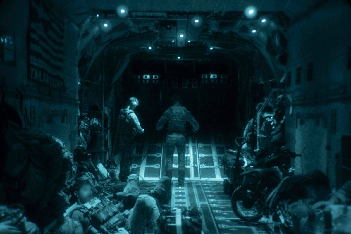 USSOCOM (@ussocom) on Twitter photo Lights Out 🔦
Day or night, Air Commandos deliver.
Through exercises like #EmeraldWarrior, <a href="/AFSpecOpsCmd/">Air Force Special Operations Command</a> sharpens the edge of special operations training for the toughest conditions to stay ready, relevant, and lethal.
#EW25 | #DLE2025 | #QuietProfessionals | #AFSOC | Lights Out 🔦
Day or night, Air Commandos deliver.
Through exercises like #EmeraldWarrior, <a href="/AFSpecOpsCmd/">Air Force Special Operations Command</a> sharpens the edge of special operations training for the toughest conditions to stay ready, relevant, and lethal.
#EW25 | #DLE2025 | #QuietProfessionals | #AFSOC |
