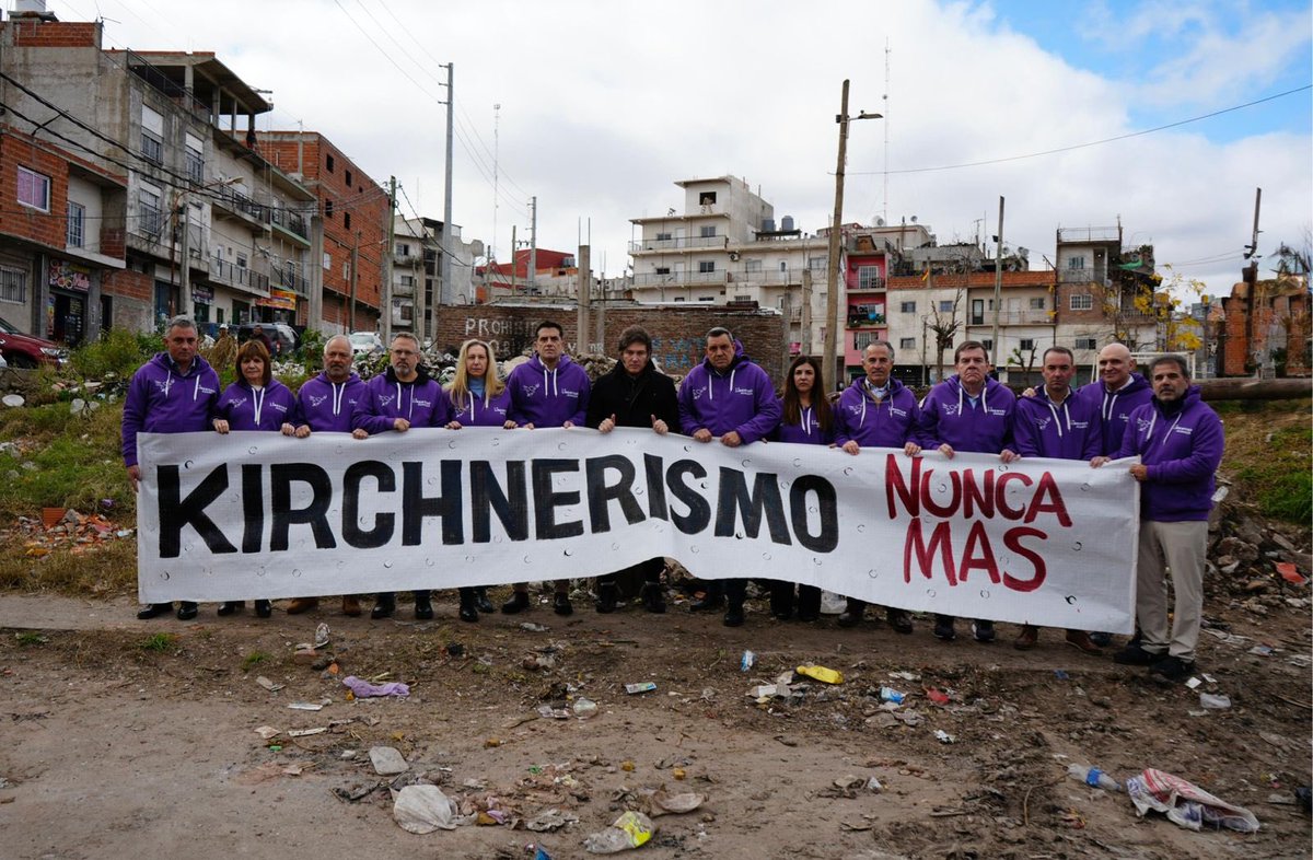 Diego Valenzuela (@dievalen) on Twitter photo Vamos a llevar a toda la Provincia de Buenos Aires las ideas de la libertad y el trabajo. Desde Villa Celina, La Matanza, decimos Kirchnerismo nunca más! <a href="/JMilei/">Javier Milei</a> Vamos a llevar a toda la Provincia de Buenos Aires las ideas de la libertad y el trabajo. Desde Villa Celina, La Matanza, decimos Kirchnerismo nunca más! <a href="/JMilei/">Javier Milei</a>