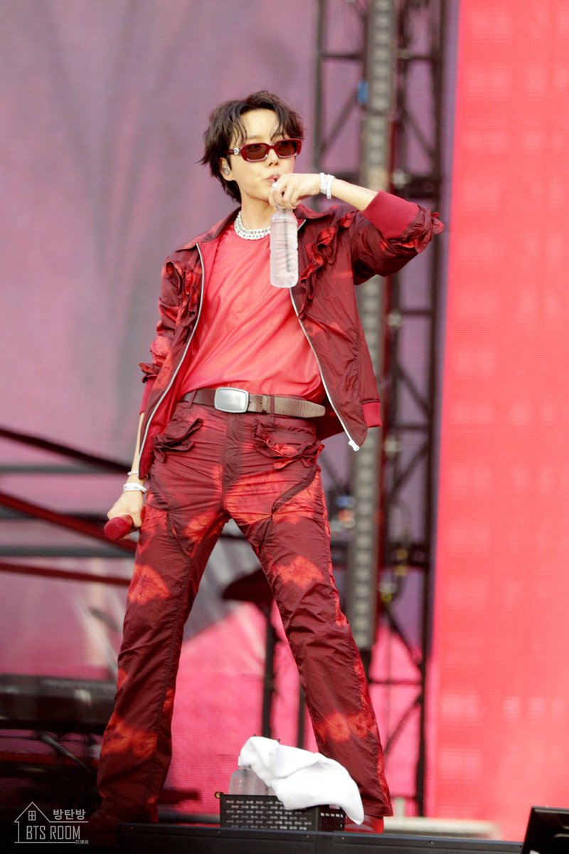 BTS Room 방탄방 防彈房 tweet media