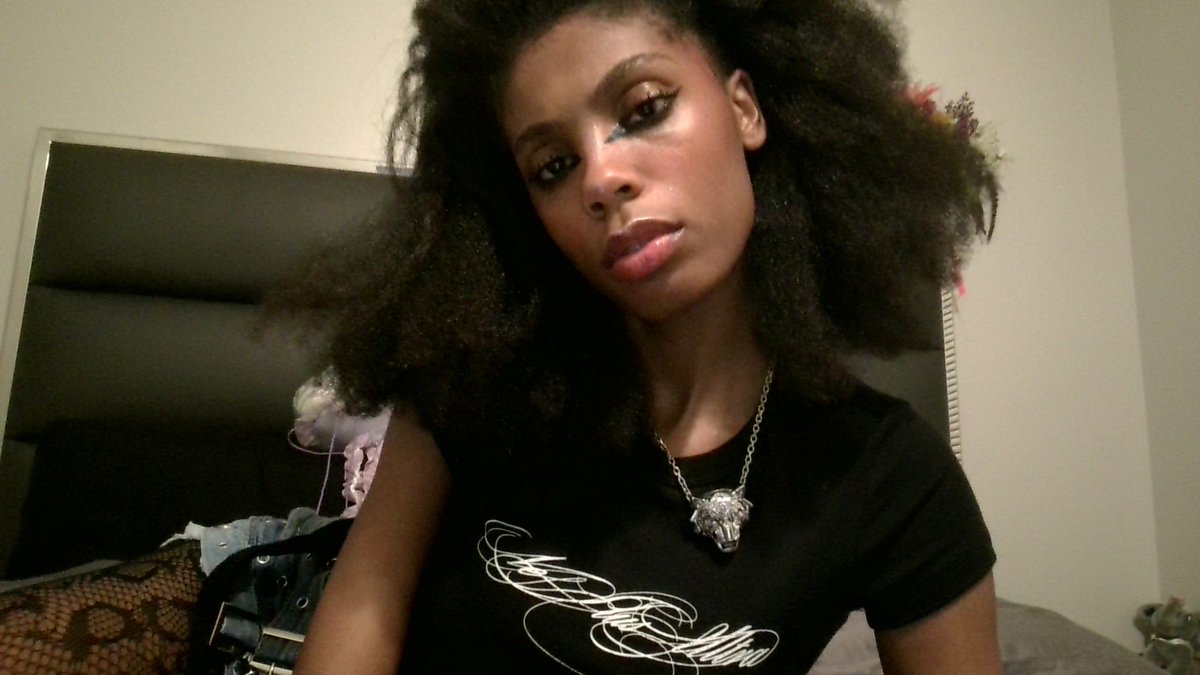 Ne Plus Ultra tweet media