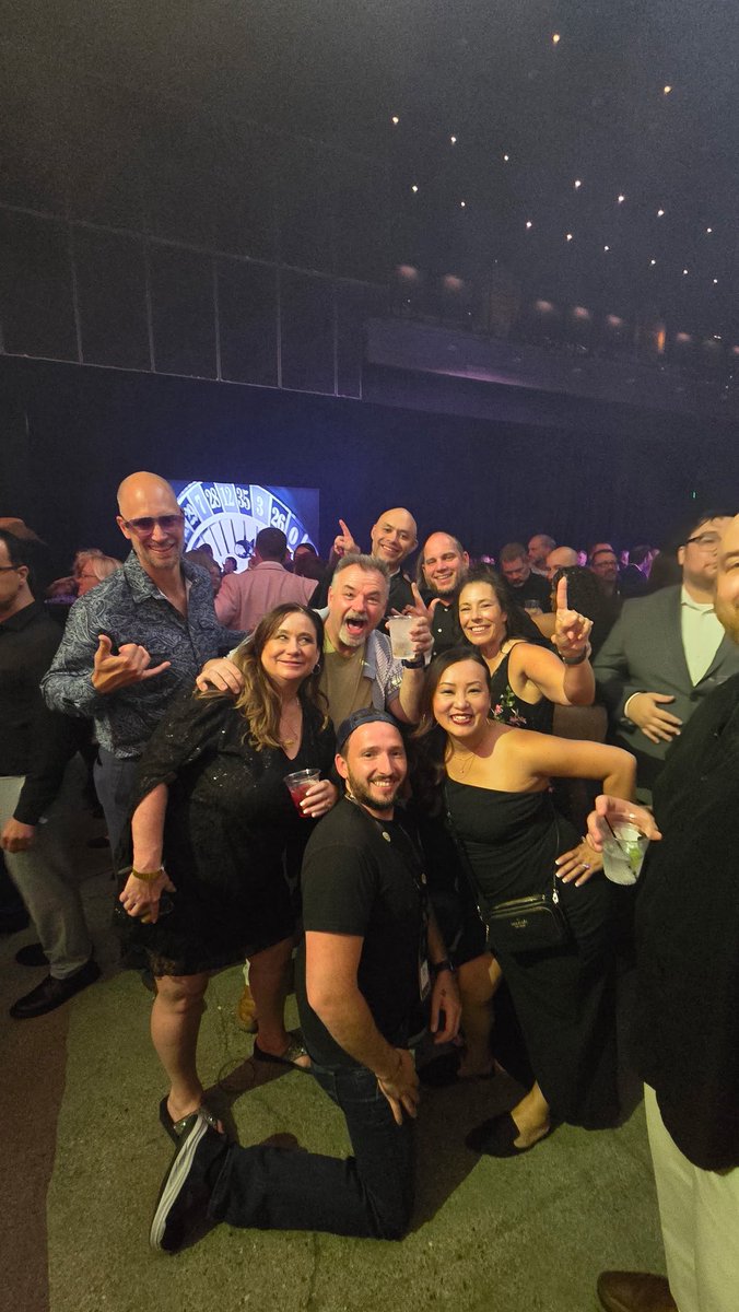 lisa_kace's tweet photo. WOW Chilis 50 Yr GM conference took the Cosmopolitan by fire 🔥 Fantastic leaders and so proud to be a part of this amazing company #Chilis50th #Cartercrew #Chilislove https://t.co/BSl9NwZj9k