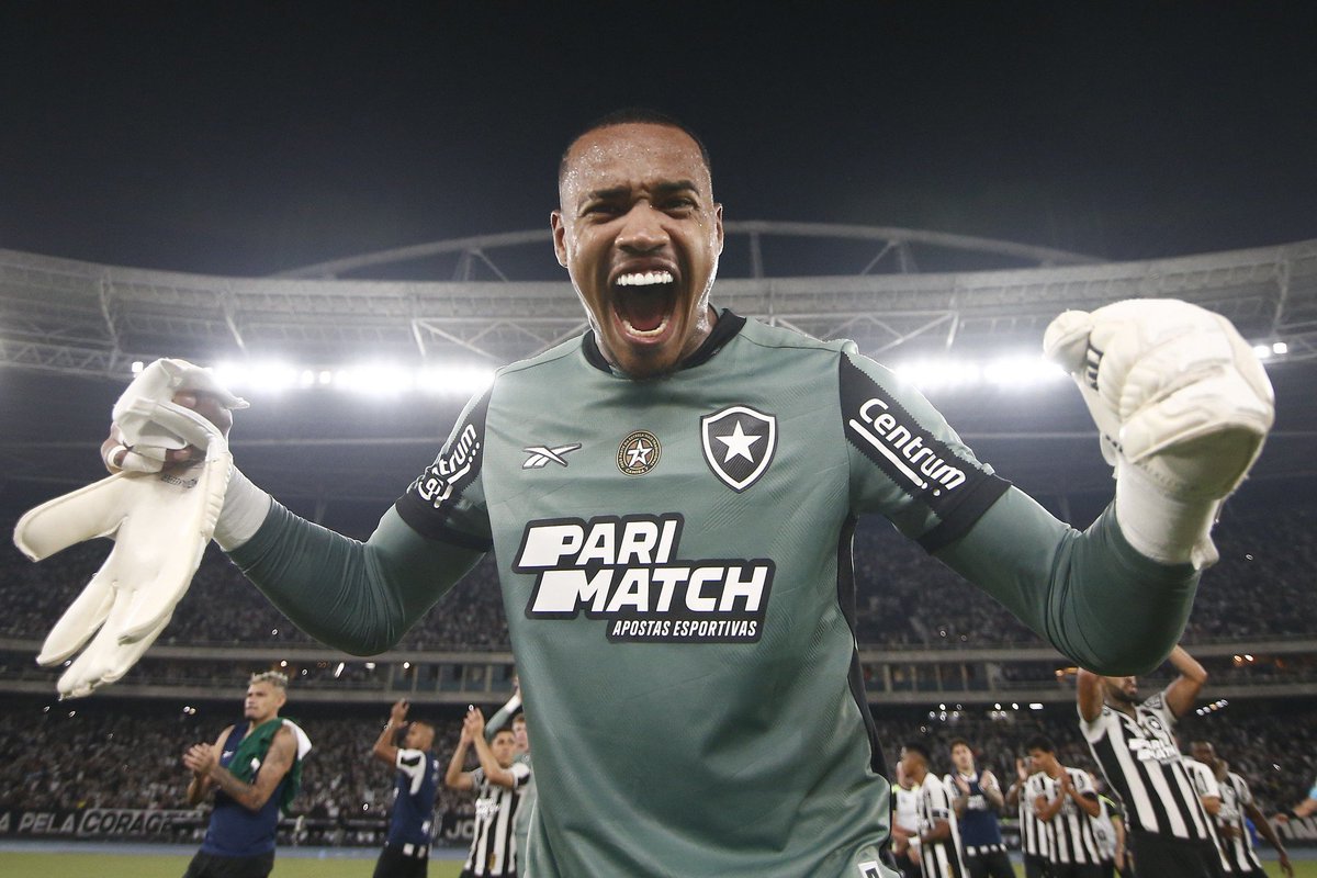 joaocotista's tweet photo. • Peça para sair
• Faça uma partida safada sem concentração
• Seja mal quisto pela torcida
• Veja o seu time contratar o seu substituto
• Tenha sua proposta de transferência cancelada

Simplesmente John.

Agora vai ralar pela titularidade se continuar no Botafogo. https://t.co/XvW17P0B69