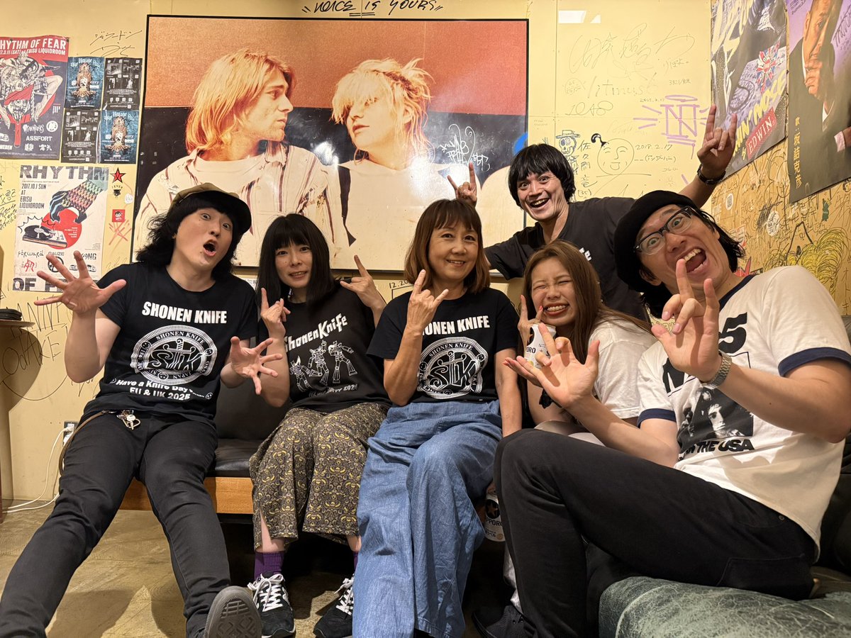 Naoko Shonen Knife (@shonenknife) on Twitter photo Took a picture with <a href="/50Kaitenz/">The50kaitenzofficial</a>
It was fun to play with them. Thank you for coming to the event. Took a picture with <a href="/50Kaitenz/">The50kaitenzofficial</a>
It was fun to play with them. Thank you for coming to the event.