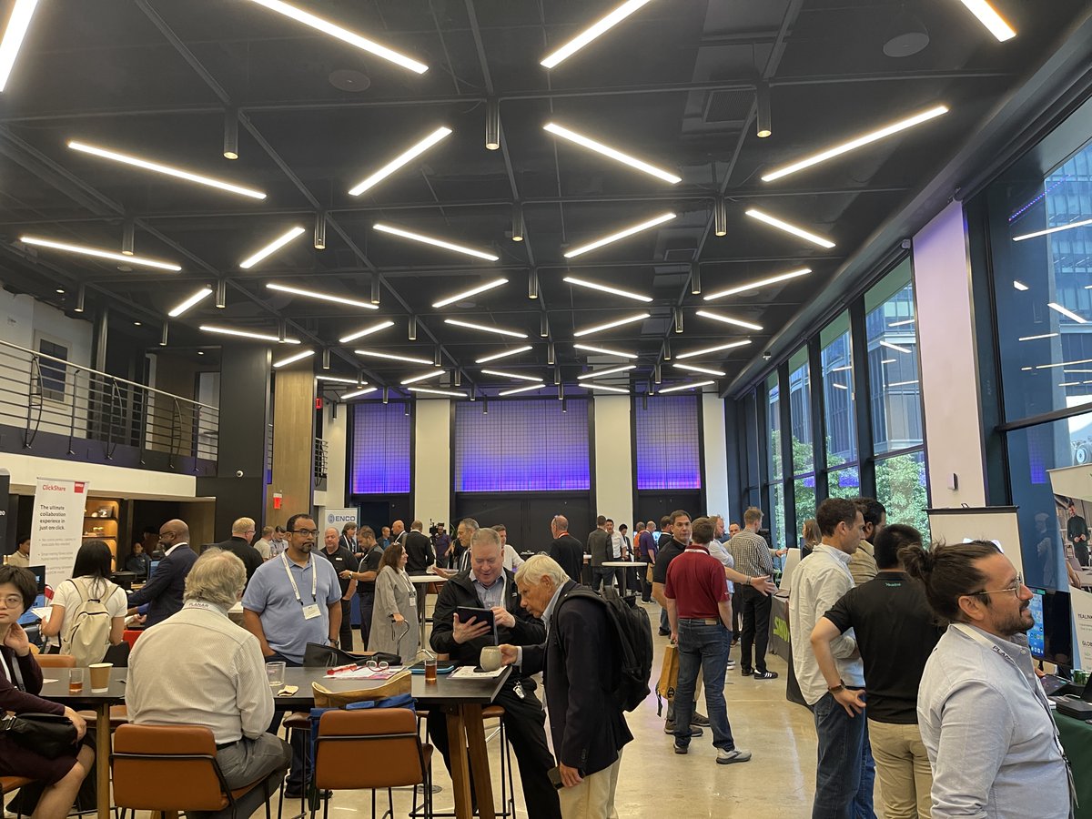 SonyProUSA's tweet photo. It's a busy day at the #AVITSummit in NYC! If you're attending, visit #TeamSony to learn about our Pro BRAVIA Displays, AI-powered SRG-A40/A12 PTZ cameras and more. Now's your chance to experience the buzz surrounding these products.
#digitalsignage #ptzcameras #avtweeps https://t.co/4McJ7WCBmc