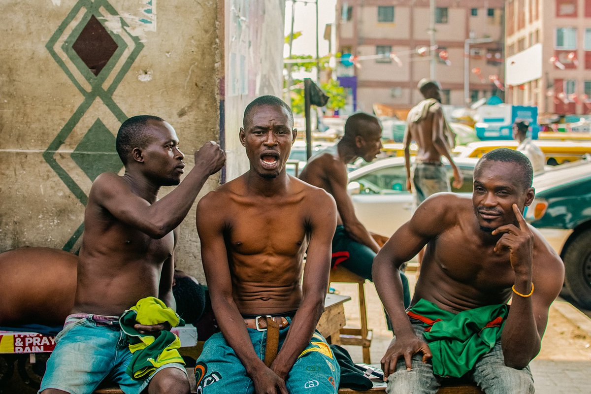 gdvomo's tweet image. I'm so grateful for how much most of you connect with my street photographs of Lagos. I aim to tell and show Lagos as authentically as it is from my point of view. Every street photograph you see is from a finished project called "Made in Lagos: A love letter to my city."