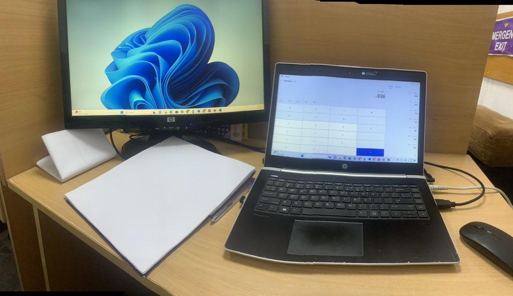 KhalRides's tweet image. The moment you switch to an extended screen setup, going back to a single screen starts to feel like punishment.

#workspacematters #Techsetup #ProductivityHack