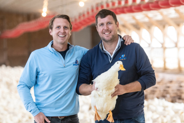 Diverse Expertise Drives Vertical Integration at Jurgielwicz &amp; Sons - aka Tasty Duck!  Two of the Jurgielewicz brothers, Michael '13 and Joey MMH '16 are the driving force. #FamilyBusiness 

business.cornell.edu/hub/2025/08/05…