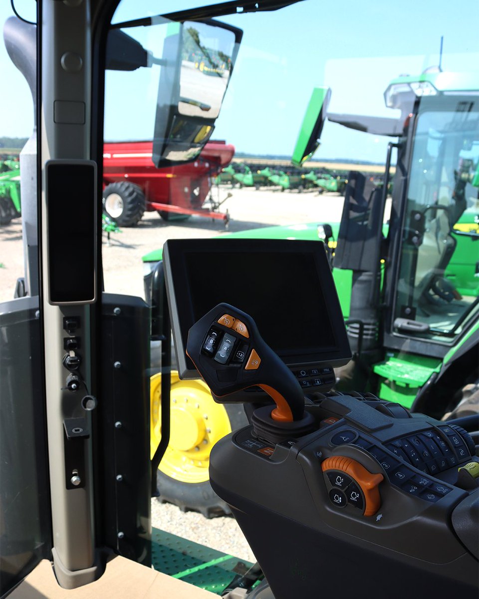 Featured Unit of the Week: 2022 John Deere 7R 210 | $374,900

✅ 0% Financing for 36 Months
✅ 1.99% Financing For 60 Months
✅ 2.99% Lease for 60 Months
✅ $20,000 OFF Listed Price

#johndeere #preowned #usedequipment #ontarioag #farming #podolinskys