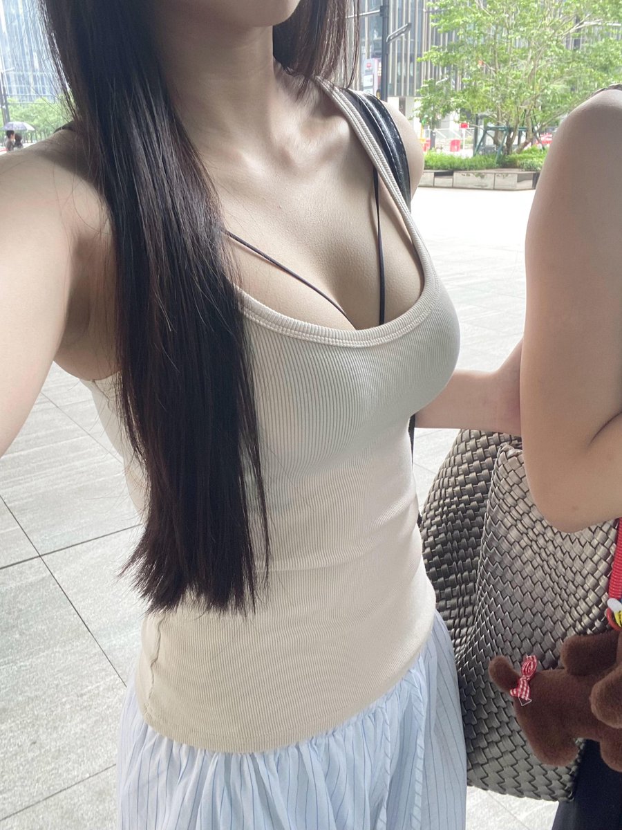 RKamara77909's tweet photo. #深圳 你们熬夜吧，我先睡了 https://t.co/a8KZDjLydE