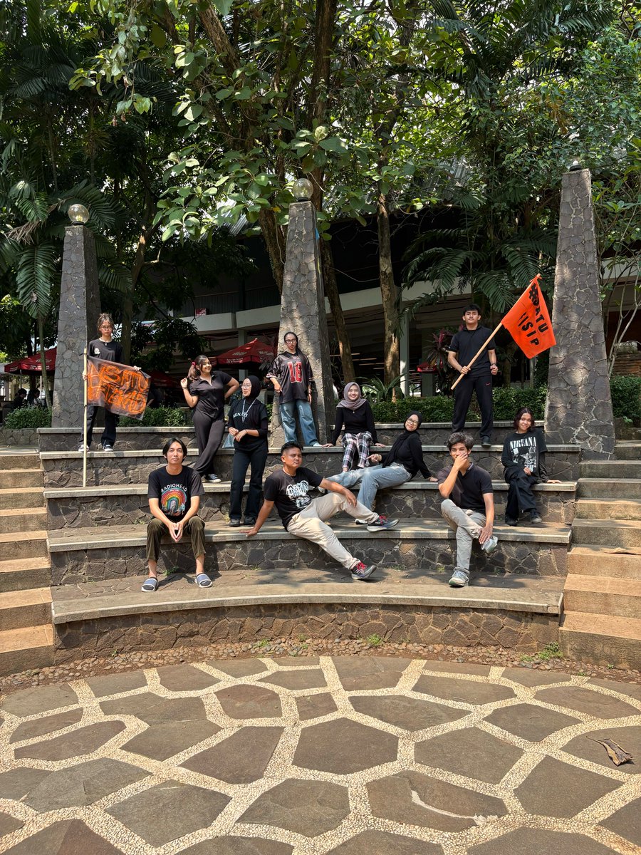 stasiuncayang's tweet image. lucu deh aku cinta #fisipui #satufisip 
#fisipjuara #rawr #maung #rezamaskotfisip?