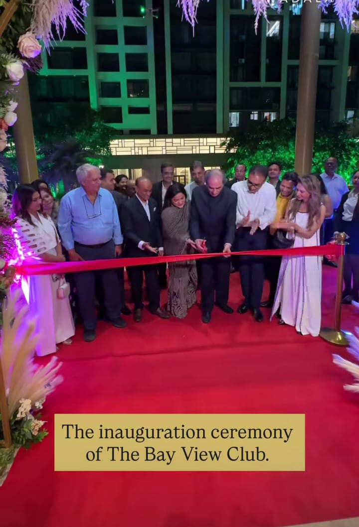 zappedlion's tweet photo. This happened on 6th August 2025 with Hafeez Contractor inaugurating Bayview club at Dosti Easternbay Wadala.
The question arises when paying owners get to use it.
Can u believe it owners were ostracised for the 5 hr event from 6 pm on 6th with the whole floor not available https://t.co/Tv3Oq8Aw9g