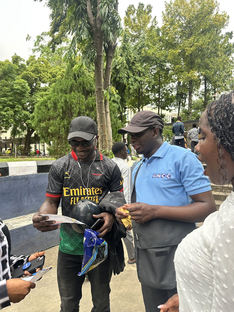 OnadokunA's tweet image. Dressed as @layiwasabi for my costume day🤣

Info ni eyan fi n fo - so register with G.N.C.C to become financially free!!🤣

#fyb #fyw #finalyearweek