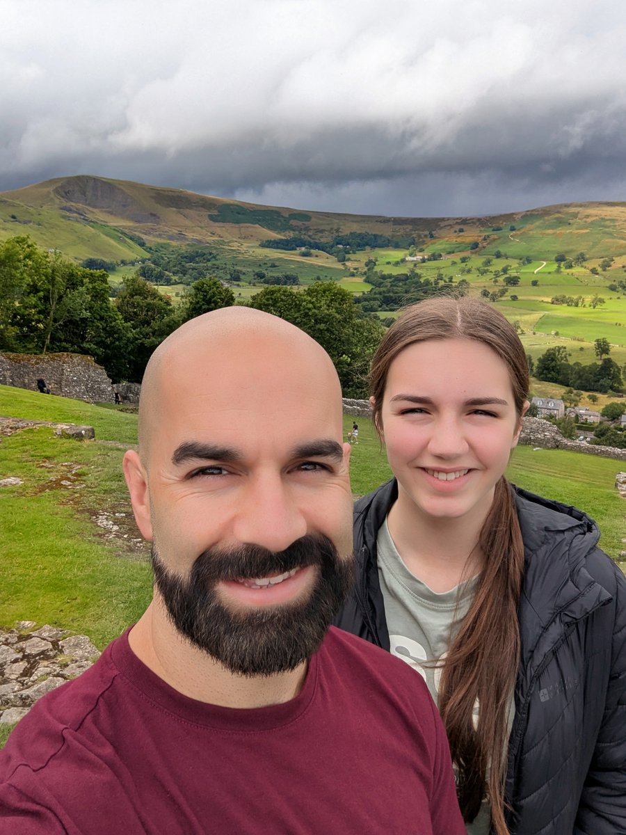 RichardMatharoo's tweet image. Fresh air with my best buddy.