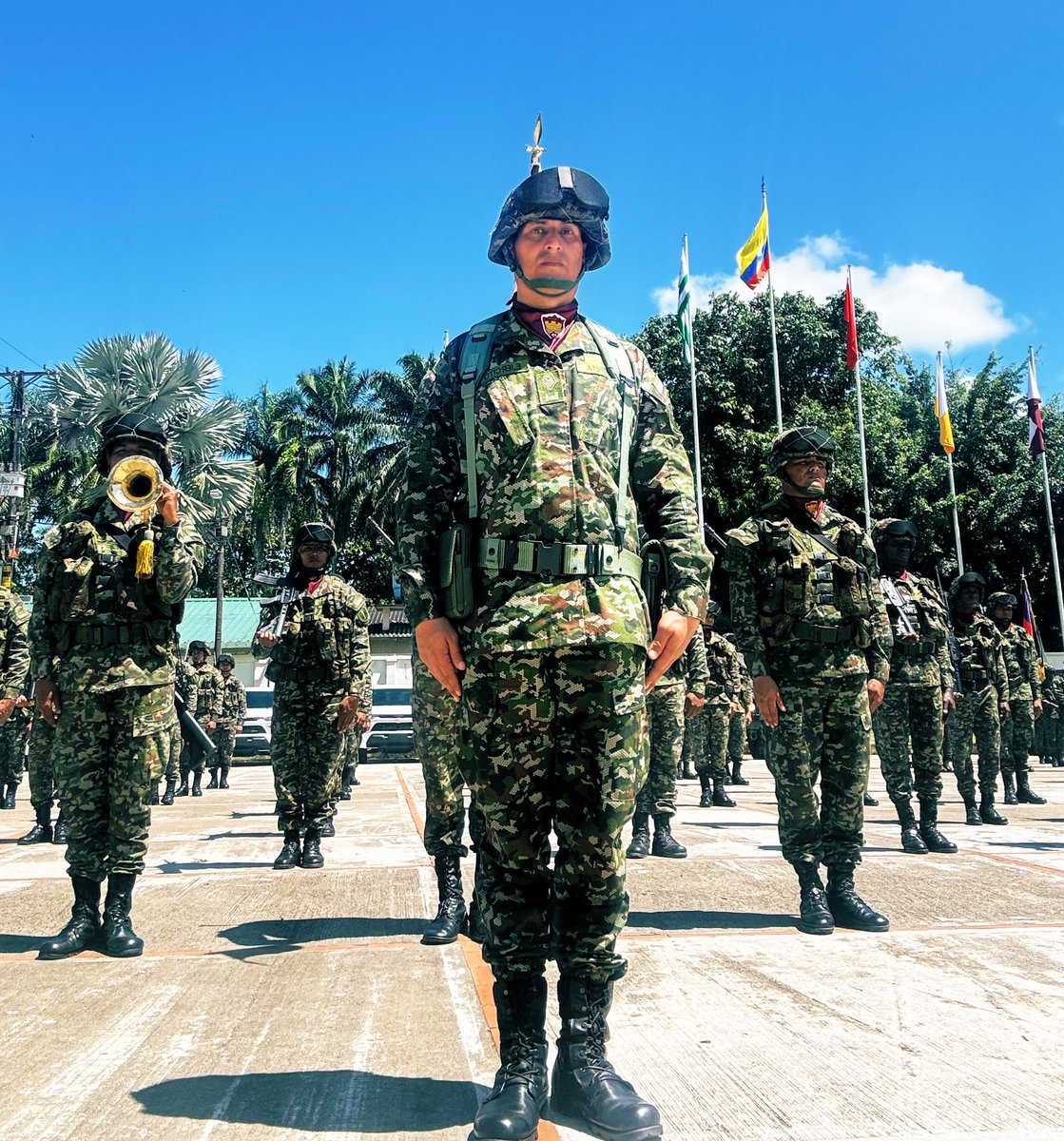 Ejercito_Div6's tweet photo. 🏅 Felicitamos al personal condecorado de la Sexta División. Su sacrificio inspira y fortalece nuestra misión.
¡Honor a nuestros hombres y mujeres de #Brigada12, #Brigada26, #Brigada27 y #Fudra6!
#Condecoraciones #Ejército215Años #7DeAgosto https://t.co/mNkZwQtPwU