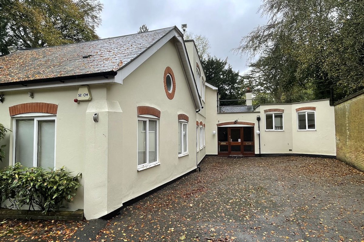 Hurst Warne (@hurst_warne) on Twitter photo #Hurst_Warne #DoneDeals #Latesttransactions #offices #CommercialProperty
Successful sale of Aslotel House, a characterful office building located in the extensive woodlands in #Tadworth
Sold July 2025
For info contact Tom Boon MRICS - 07879 864647 or
<a href="/nicpocknall/">Nic Pocknall</a> 07770 416219 #Hurst_Warne #DoneDeals #Latesttransactions #offices #CommercialProperty
Successful sale of Aslotel House, a characterful office building located in the extensive woodlands in #Tadworth
Sold July 2025
For info contact Tom Boon MRICS - 07879 864647 or
<a href="/nicpocknall/">Nic Pocknall</a> 07770 416219