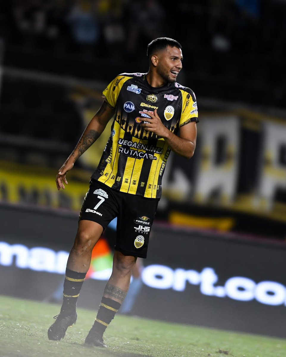 MarioSanchezVe's tweet photo. Bryan Castillo se irá al fútbol de Ucrania. FC Oleksandria ejecutará la clausula de rescisión del atacante del Deportivo Táchira. https://t.co/vg7PXOSRyB