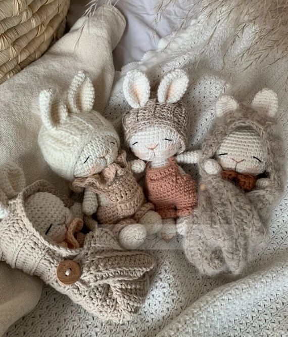 Amigurumi Baby Bunny Crochet Pattern in English German weavecrochet.com/16533-amigurum…