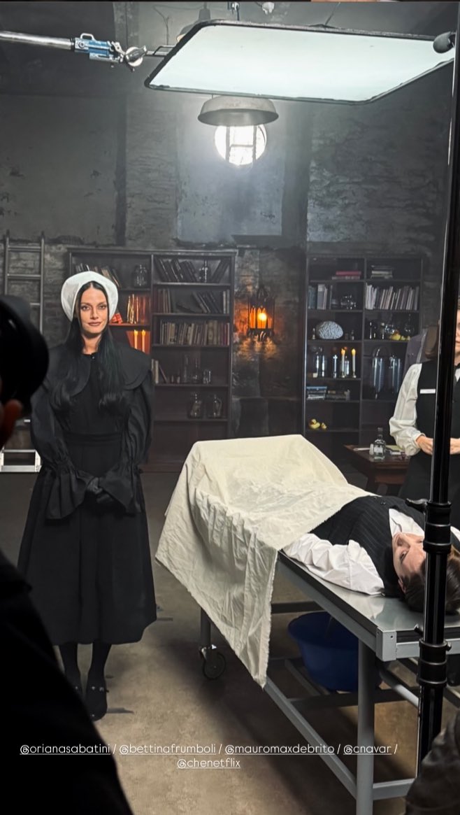 Más fotos de Oriana para Netflix