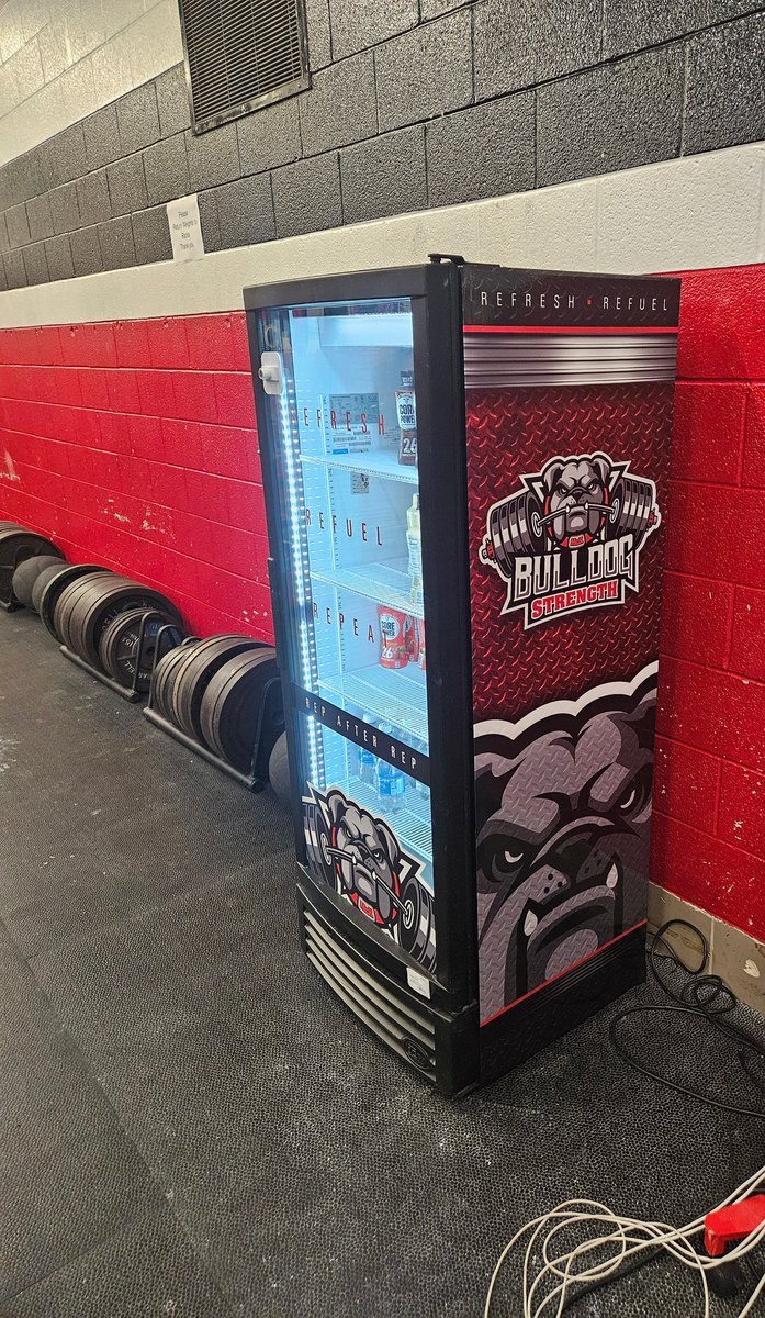 The little details matter! Don't believe people that say that they don't!
No more cola or water bottle logos on our protein coolers! Shout out to <a href="/leslehman/">Les Lehman</a> for the graphic design work and to Eric at ADL Decal &amp; Graphics for applying the design wraps!  
#BEASTMODE 💪💪💪💪