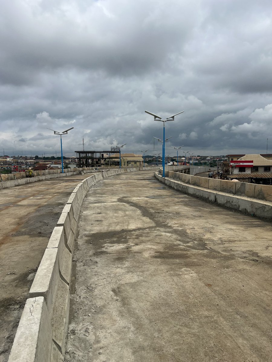 Olalekan Badmus #Phoenix tweet media