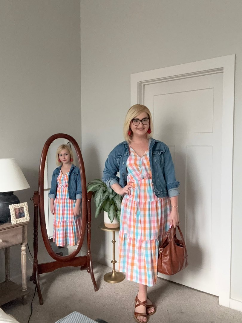 wait Hormona looks SO GOOD here ..