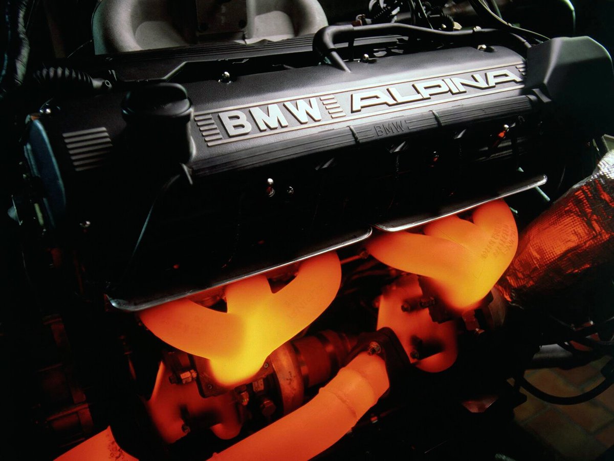 candvbmw's tweet image. Good night! We'll leave the light on for you. 😴

#bmw #alpinab10 #bmwe34 #alpina