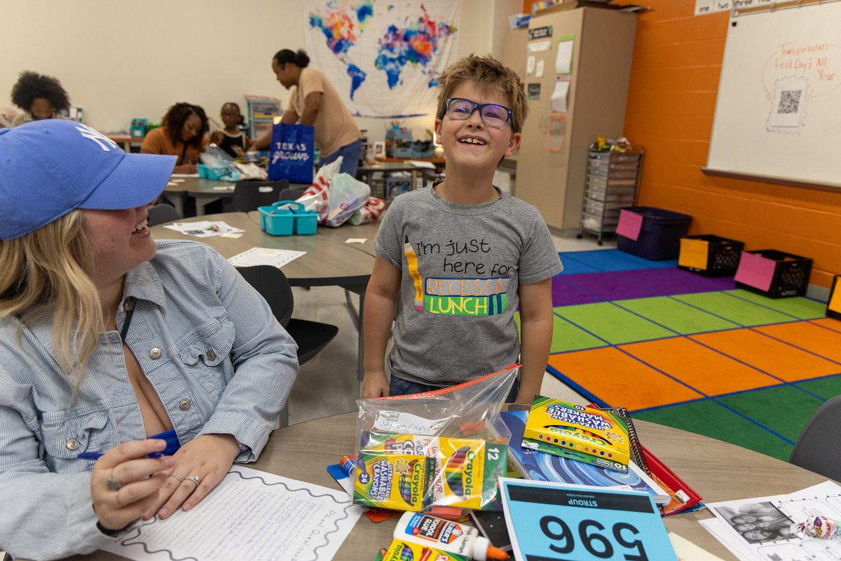 🍎 Our elementary campuses were full of bright smiles and happy hearts as families joined us for Meet the Teacher night! Students eagerly reunited with friends, explored their classrooms, and met the amazing teachers who will guide them through an exciting new school year! 📚🎒