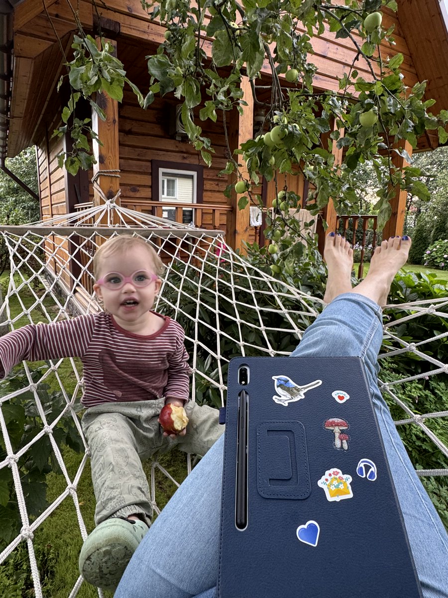 Good evening dear friends 🌿

Today my work process turned into a zoo: children drew with me, cats were playing around. At this time I was drawing a new work. I wonder if my art has enough peace? Do you find peace in art?